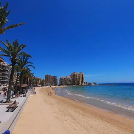 Cosy And Charming 1-Bed Apartment In Torrevieja
